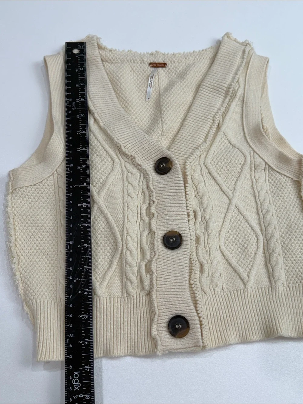 Free People Denson Cropped Sweater Vest M‎ Ivory Cable Knit Button Front